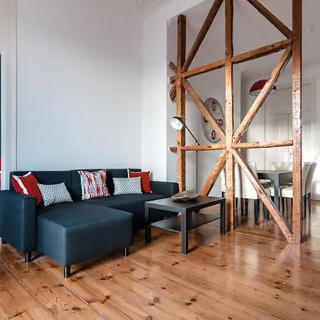 Elegant 3 Bedroom Flat With View In Principe Real Apartament *