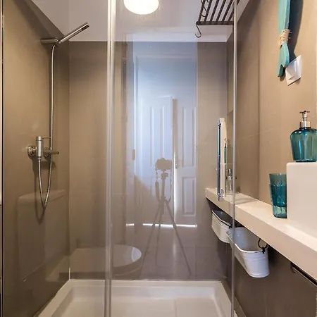 Apartament Elegant 3 Bedroom Flat With View In Principe Real Lizbona