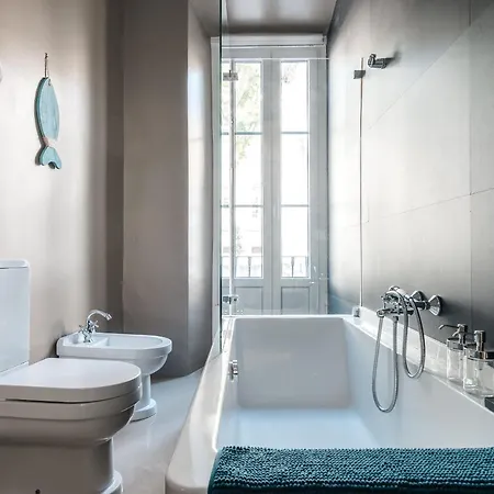 Elegant 3 Bedroom Flat With View In Principe Real * Lizbona